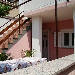 Apartman Sersic, Baška